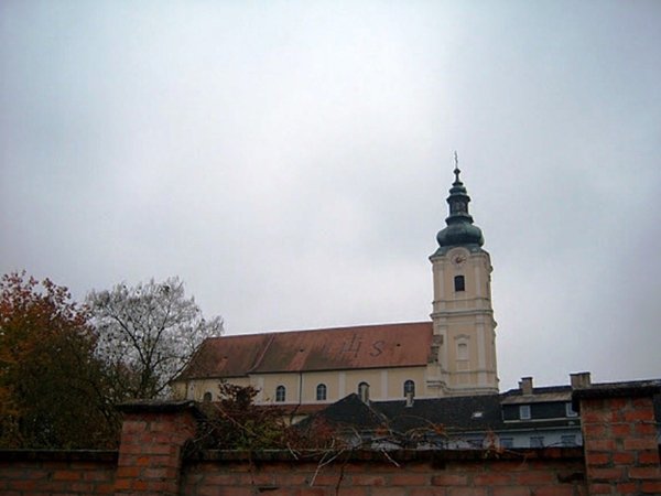 Loosdorf, Kościół św. Wawrzyńca, miejsce chrztu